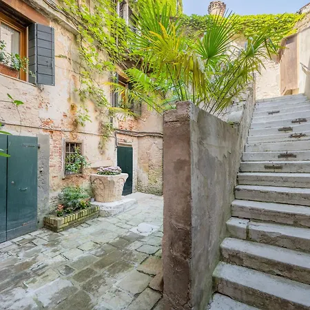 Paruta Corte Nascosta * Venedig