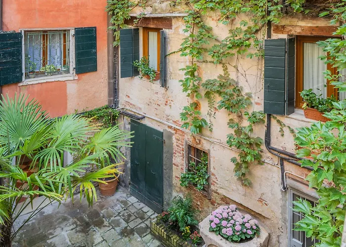 Paruta Corte Nascosta * Βενετία